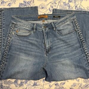 Judy Blue 16w wideleg crop jean braided seam new never worn tags removed
